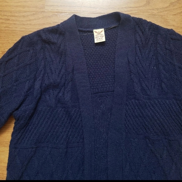 Cardigan - Picture 2 of 5